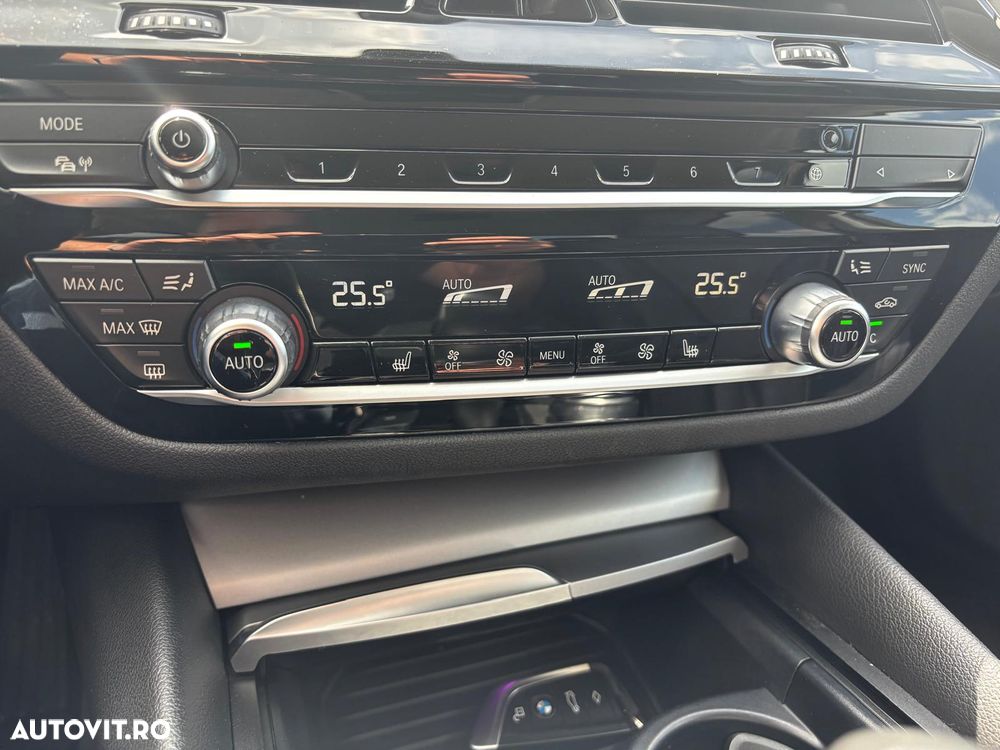 BMW Seria 5 518d AT MHEV - 16