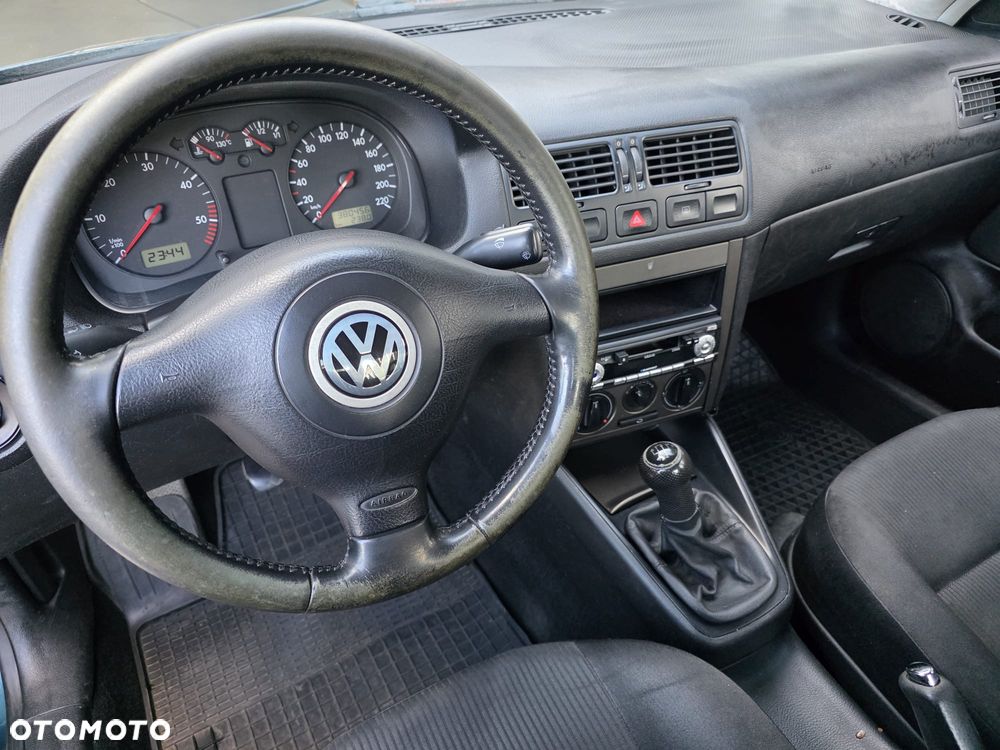 Volkswagen Bora 1.9 TDI Comfortline - 16