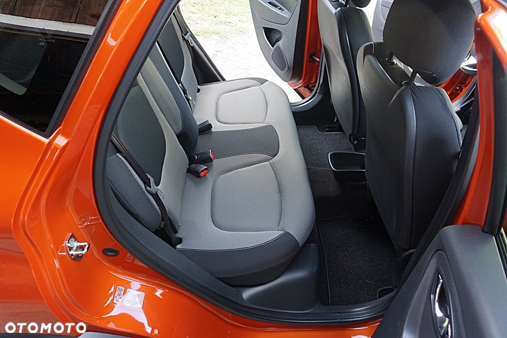 Renault Captur - 23