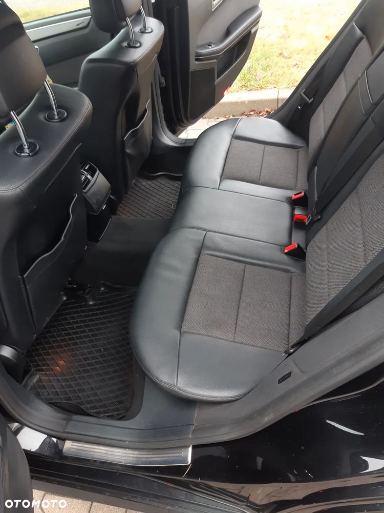 Mercedes-Benz Klasa E - 17