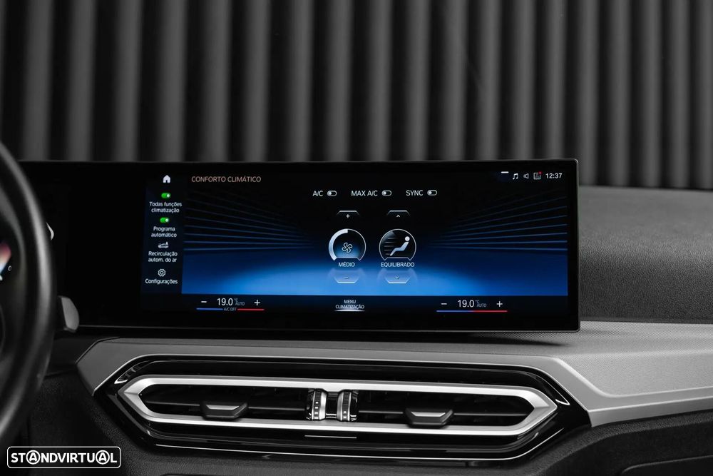BMW 318 d Aut. Sport Line - 26