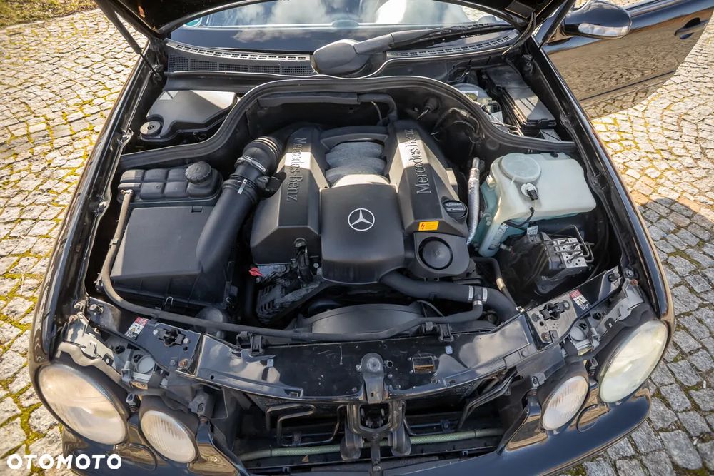 Mercedes-Benz CLK - 33