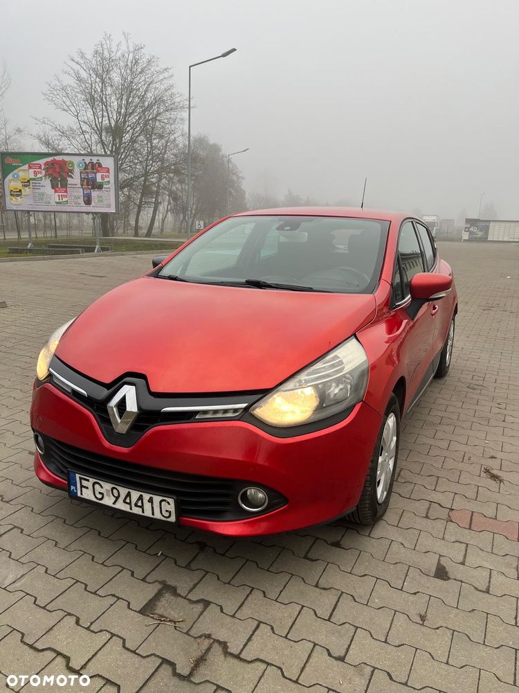 Renault Clio - 2