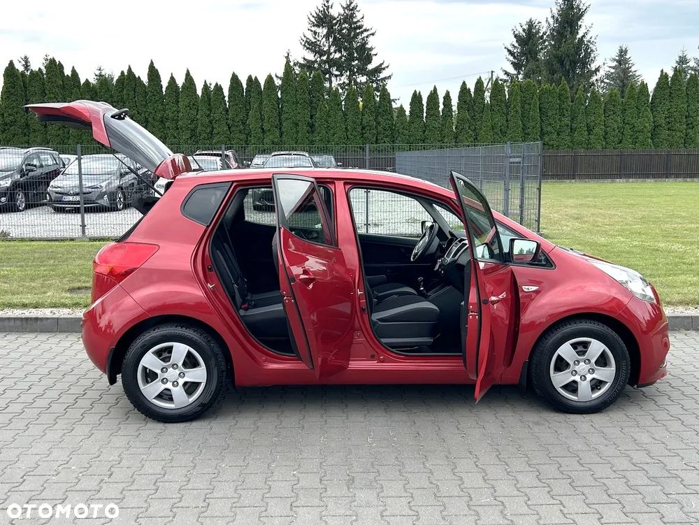 Kia Venga - 16