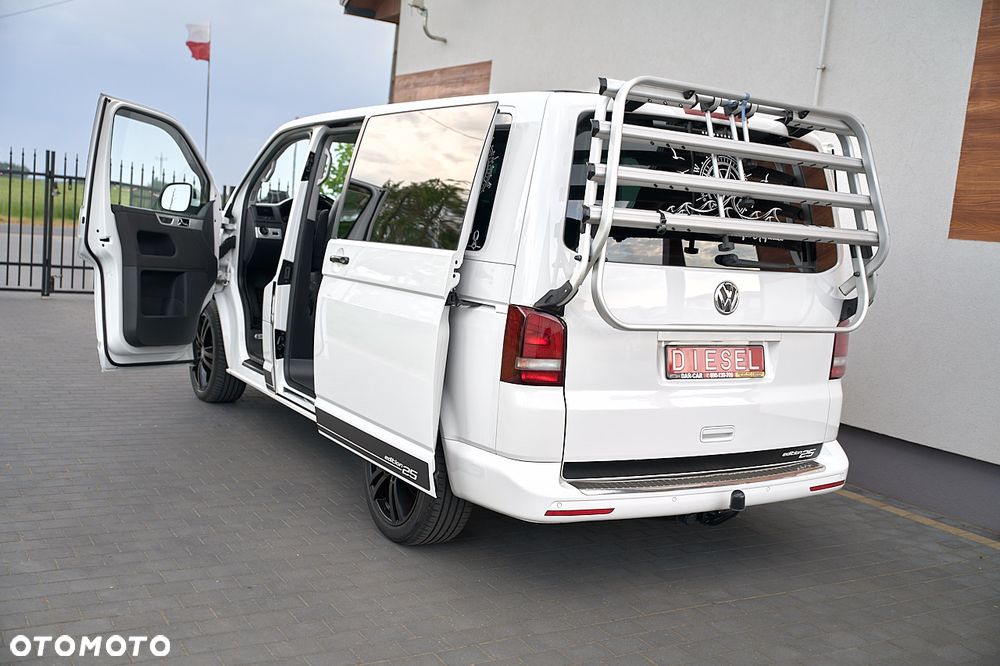 Volkswagen Multivan - 21