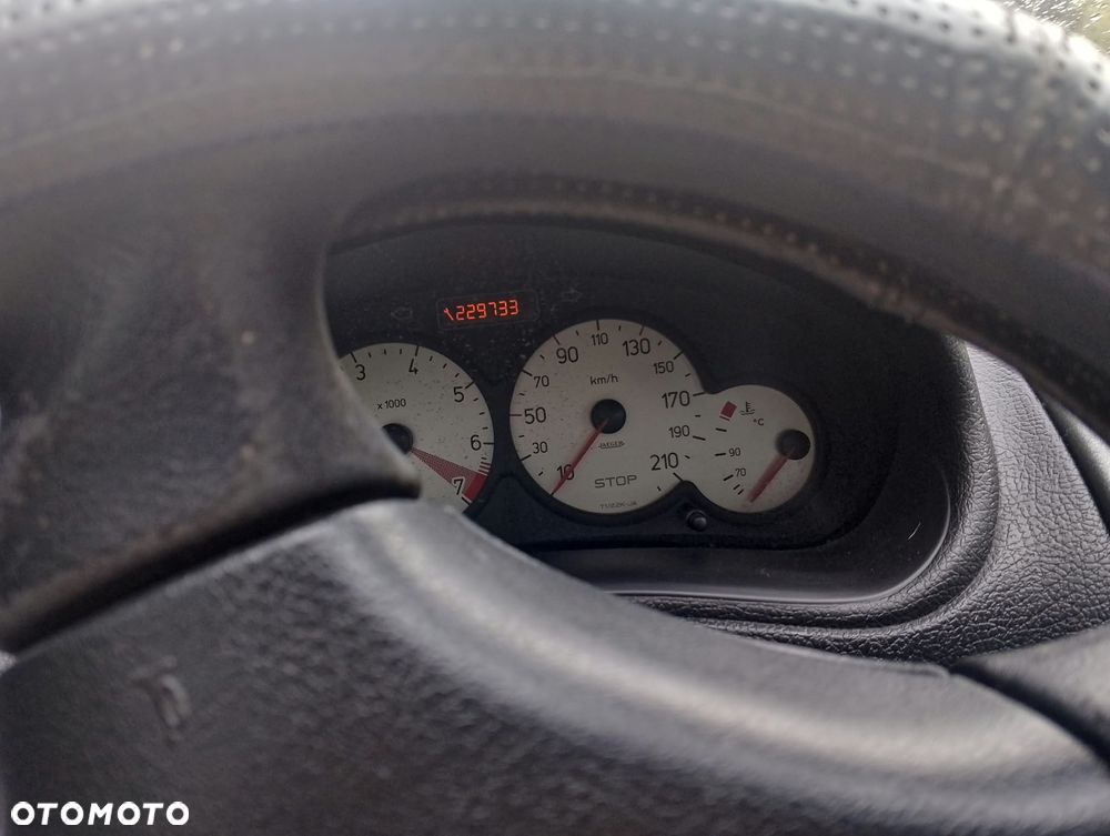 Peugeot 206 - 5