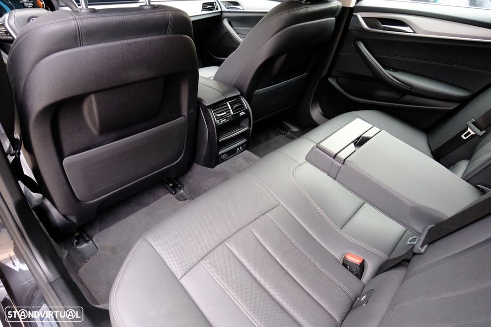 BMW 520 d Auto - 10