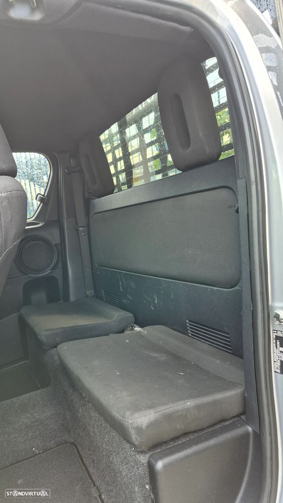 Toyota Hilux 4x4 Extra Cab Comfort - 8