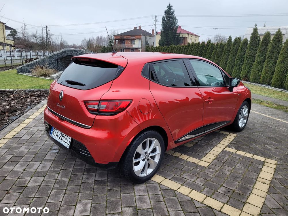 Renault Clio 1.2 16V Limited - 10