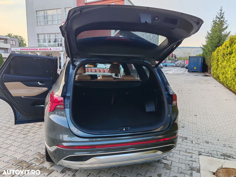 Hyundai Santa Fe 2.2 CRDi 202 CP 4WD 8DCT Luxury - 12