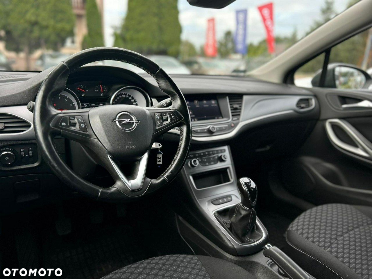 Opel Astra V 1.2 T Business Elegance S&S - 15