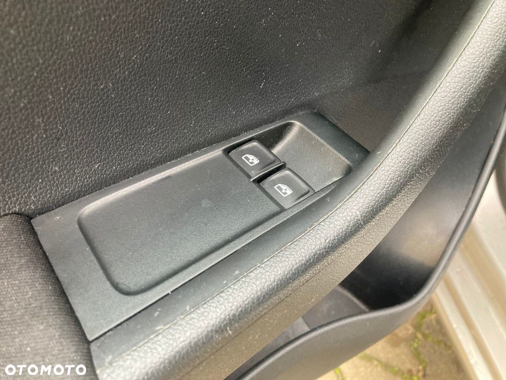 Skoda Fabia 1.0 Active - 19