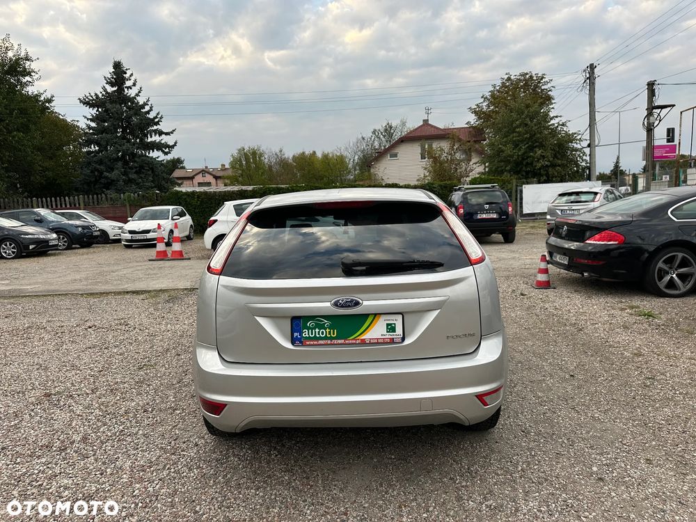 Ford Focus - 8