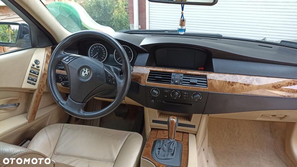 BMW Seria 5 - 8