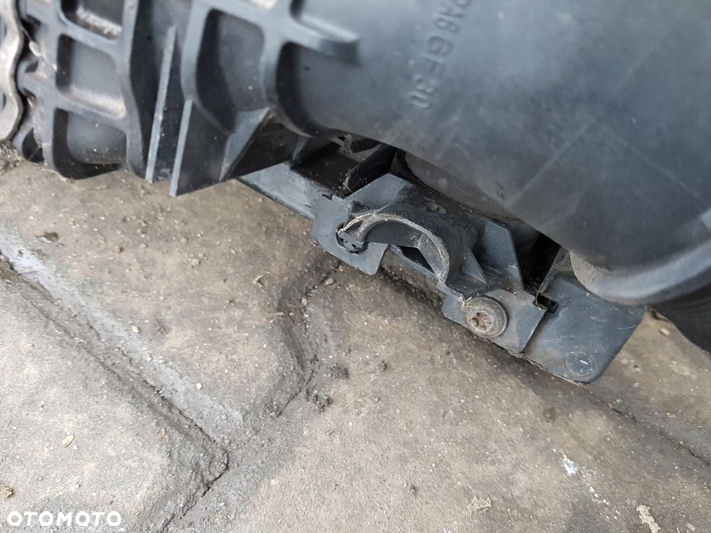 AUDI A4 B8 08-11r 2.0 TDI PAS PRZEDNI CHŁODNICE MANU - 8