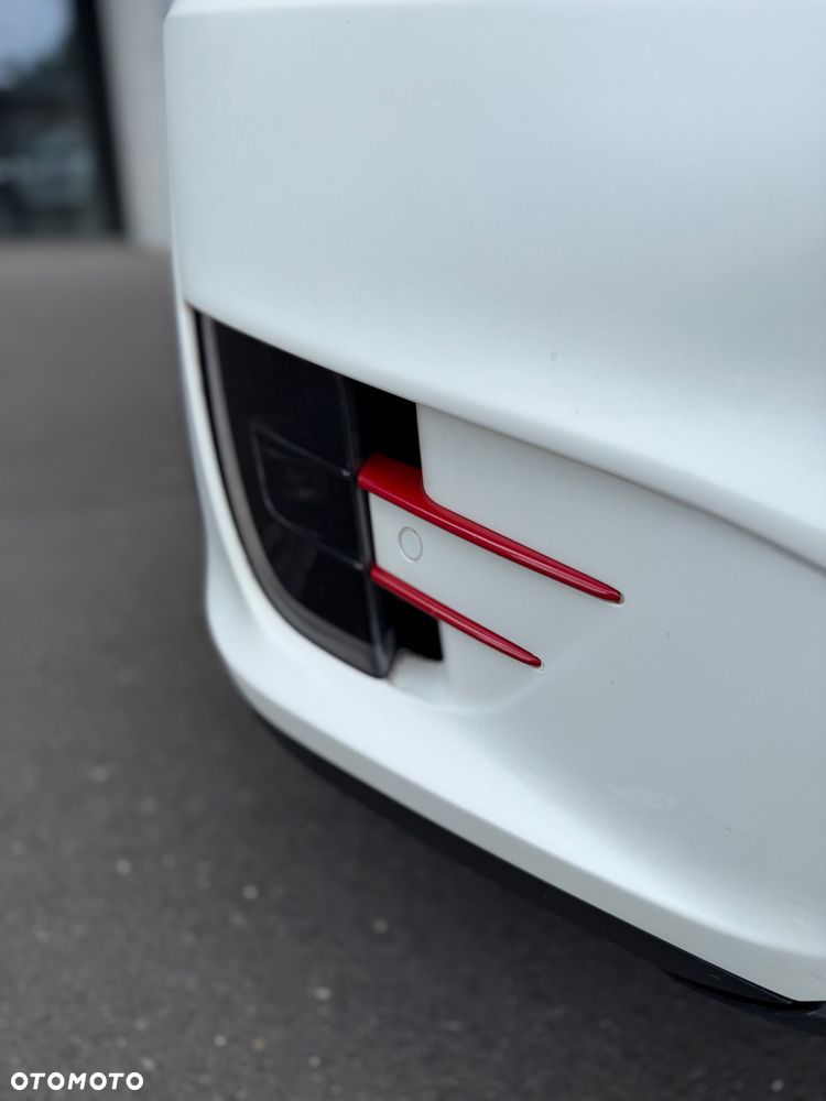 Tesla Model X 75 D - 6