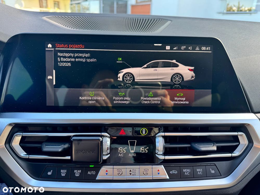 BMW Seria 3 318i Sport Line - 20