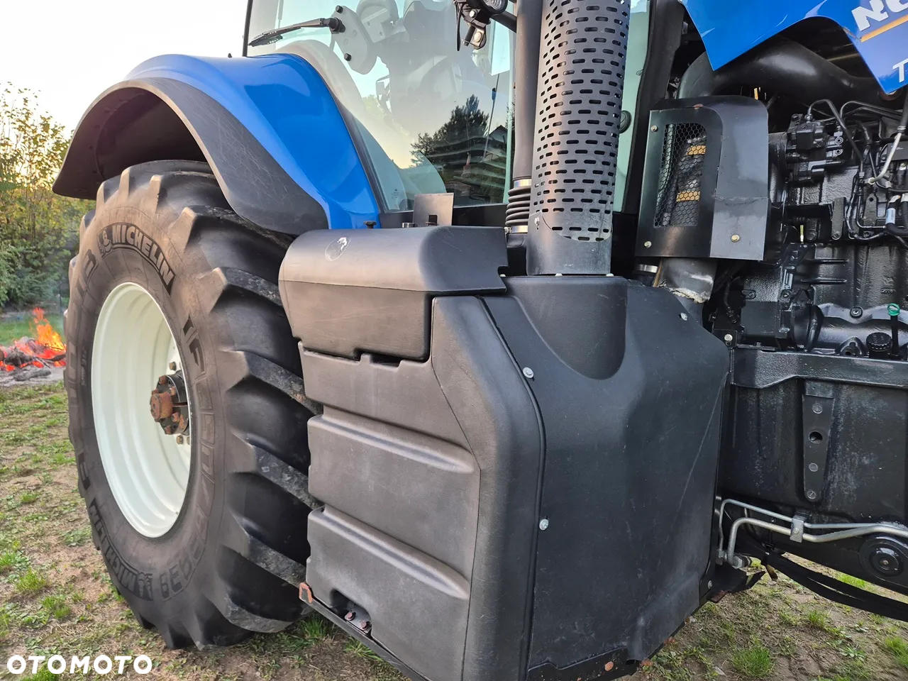 New Holland T8-300 BARDZO ŁADNY Duży traktor GPS - 19