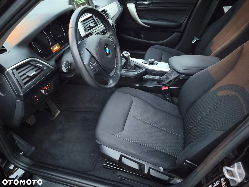 BMW Seria 1 118i - 38