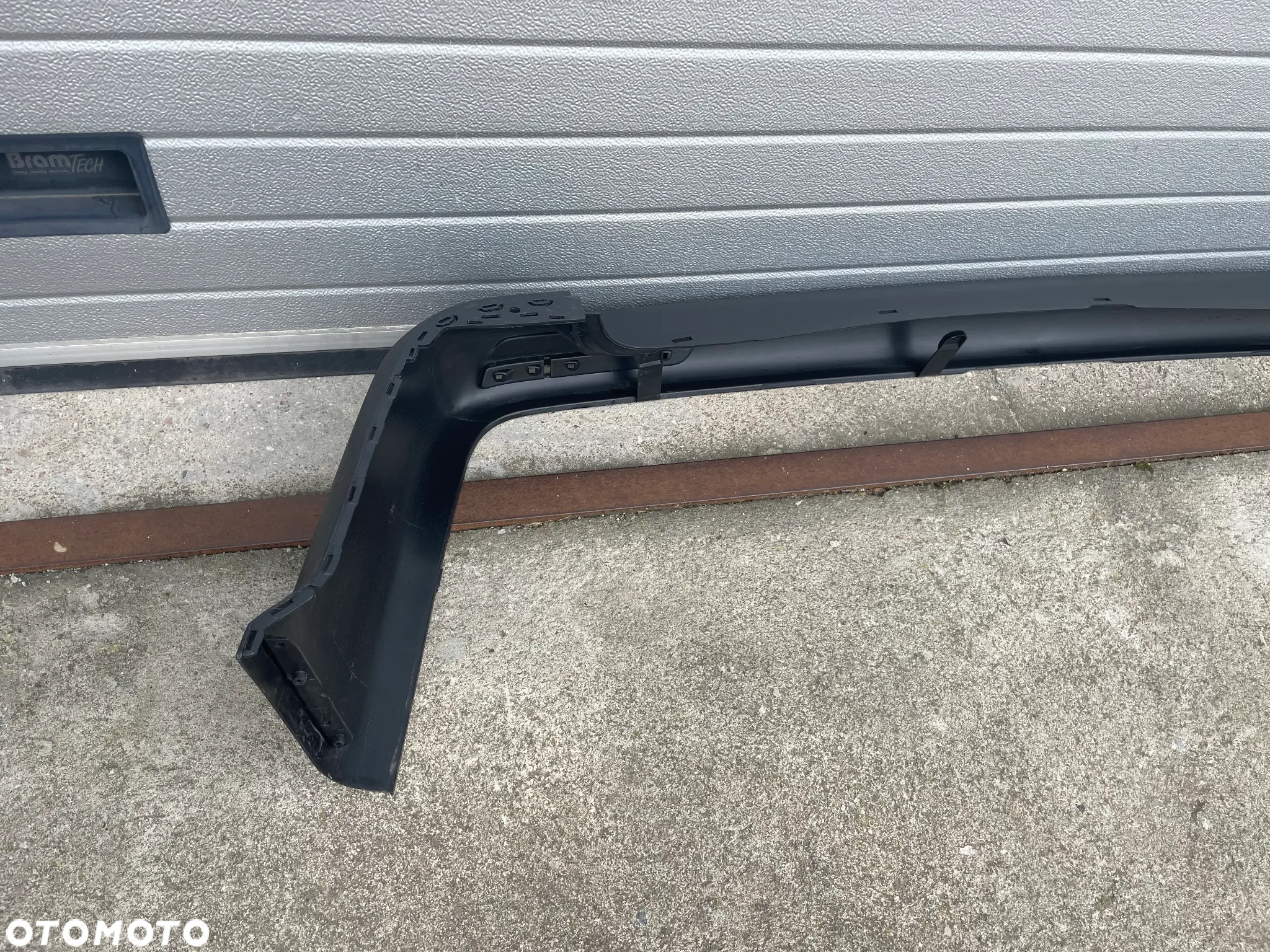 ZDERZAK TYLNY VW T5 LIFT 2011-2015 - NOWY - 6