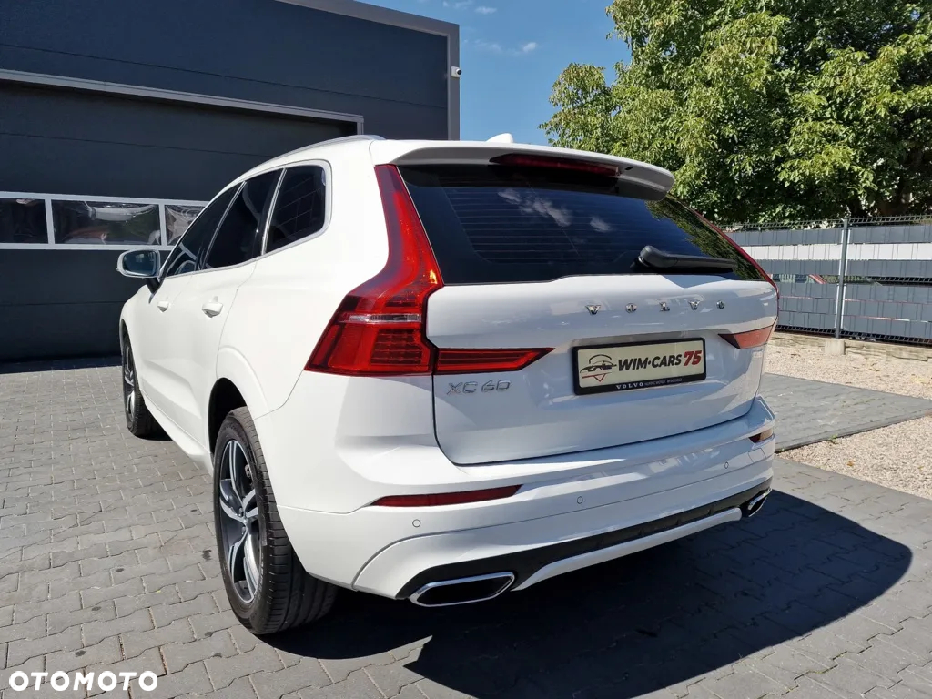 Volvo XC 60 D4 R-Design - 12