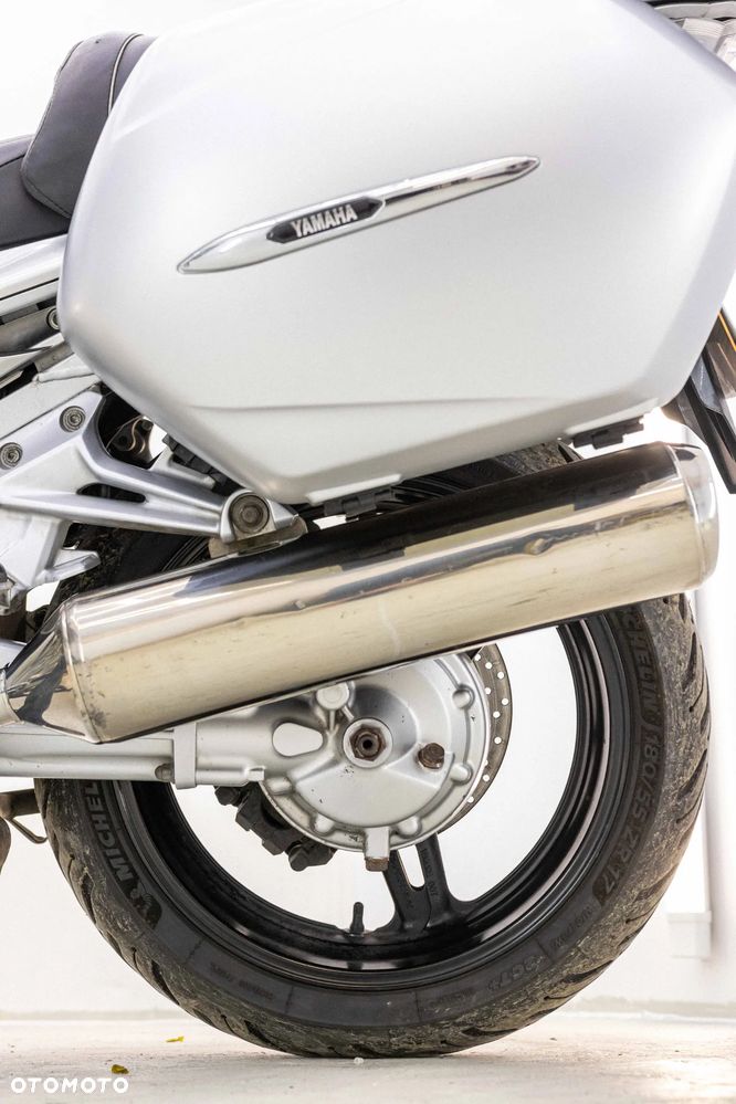 Yamaha FJR - 40