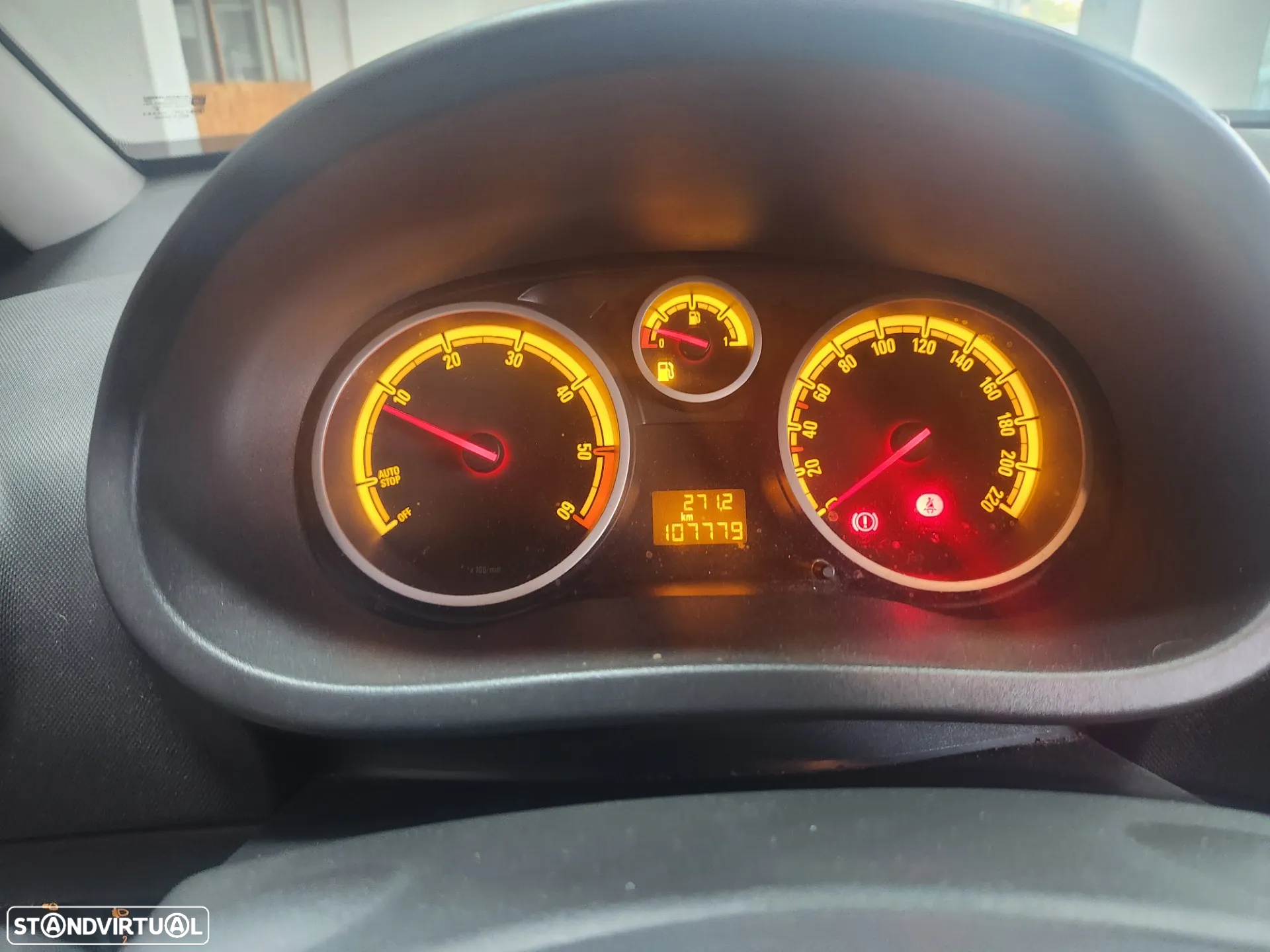 Opel Corsa 1.3 CDTi Enjoy ecoFLEX - 27