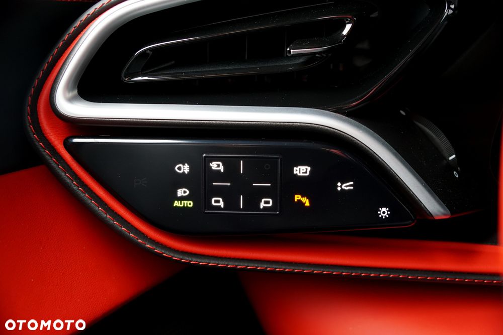 Ferrari 296 GTB - 32