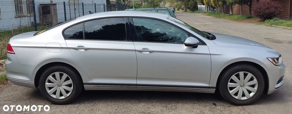 Volkswagen Passat 2.0 TDI SCR Trendline - 5