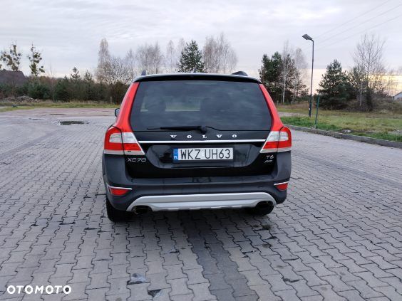 Volvo XC 70 T6 AWD Geartronic Momentum - 4