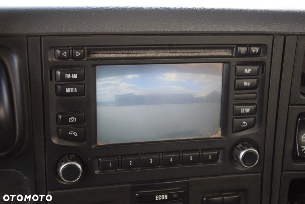 Scania P410 / 8x4 / EURO 6 / WYWROTKA / HYDROBURTA / AUTOMAT / KAMERA COFANIA / NAWIGACJA / HAK / NISKI PRZEBIEG / 2016 / SERWISOWANY / SPROWADZONY - 27