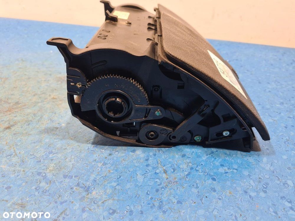 MERCEDES-BENZ W204 C 200 CDI WYŚWIETLACZ RADIA / GPS A20468012319F45 - 4