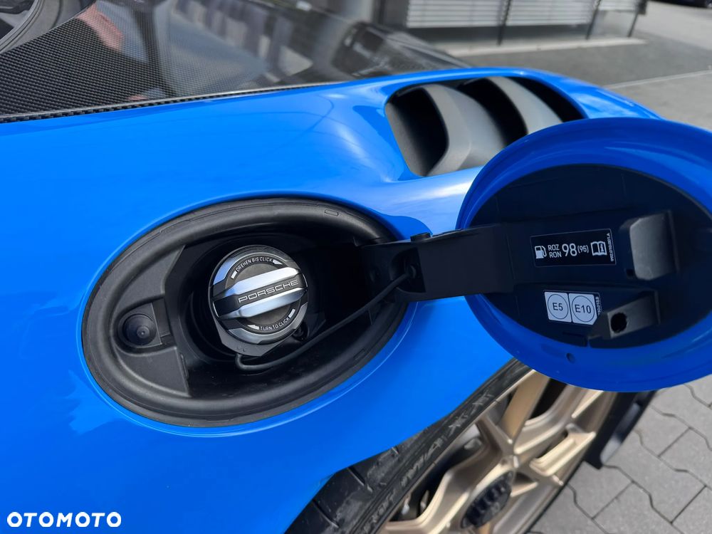 Porsche 718 Spyder - 24