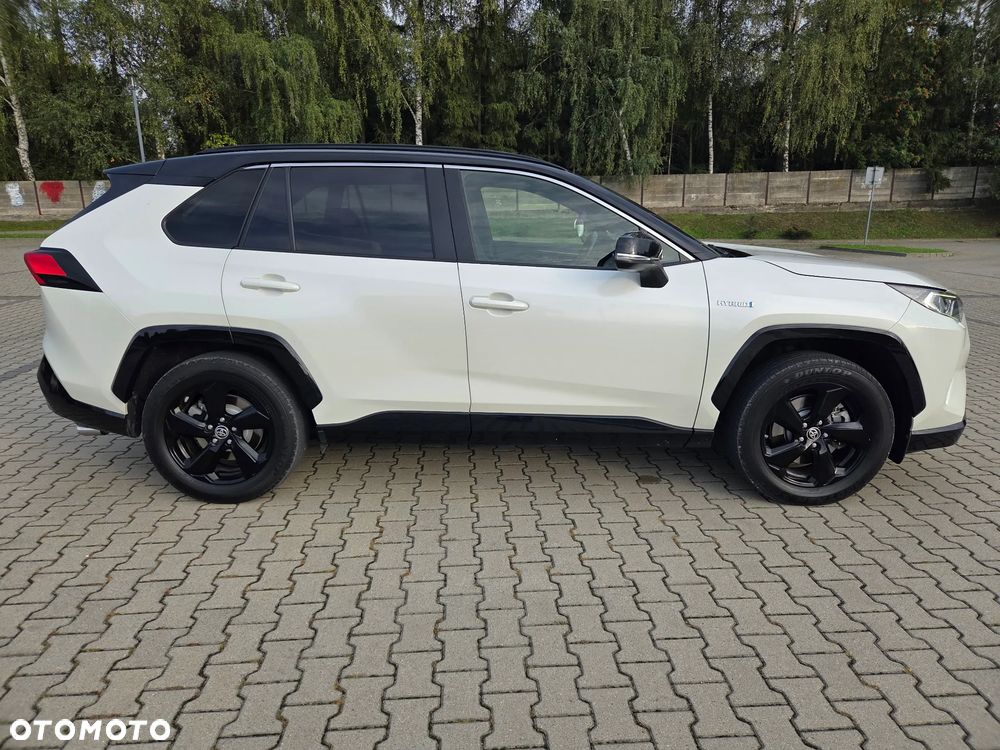 Toyota RAV4 - 6