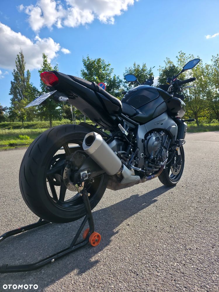 Yamaha MT - 4