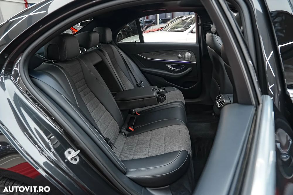 Mercedes-Benz E 300 9G-TRONIC AMG Line - 10