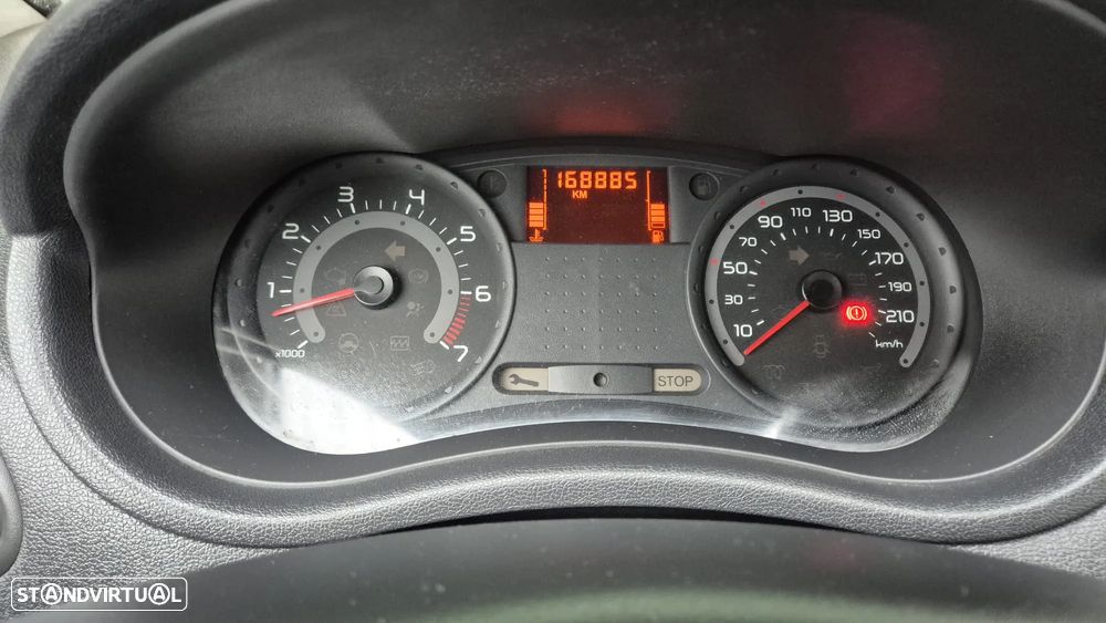 Renault Clio 1.2 16V Confort Authentique - 6