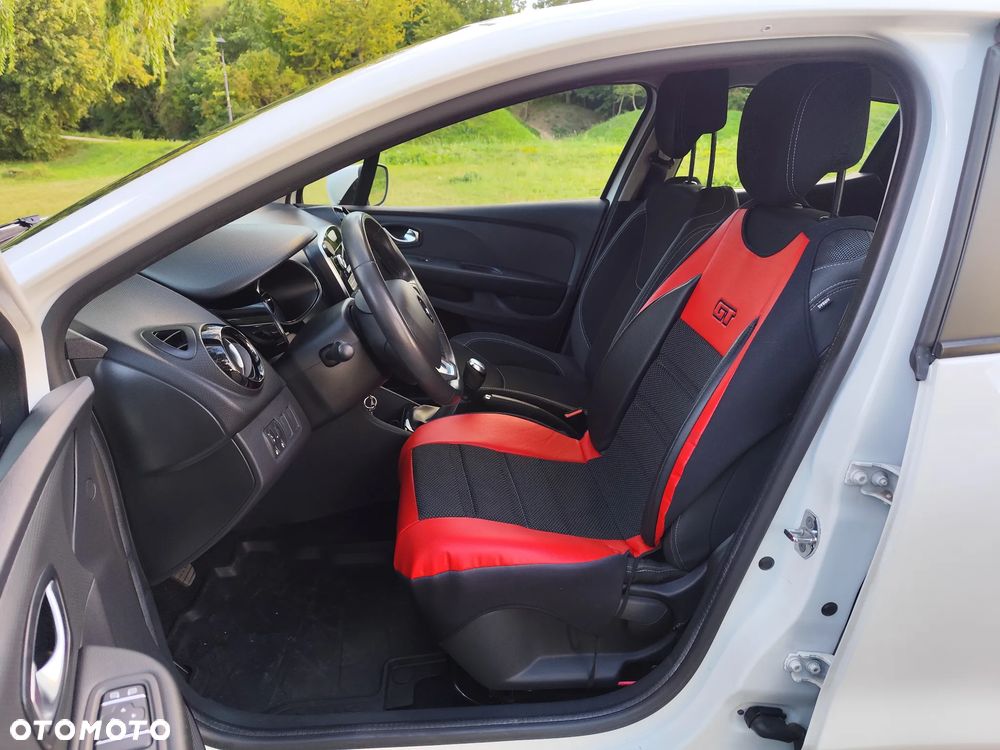 Renault Clio - 19