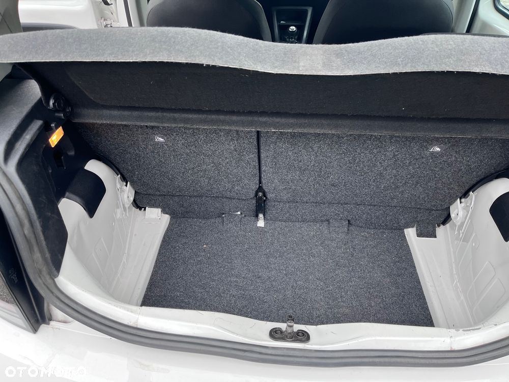 Volkswagen up! - 11