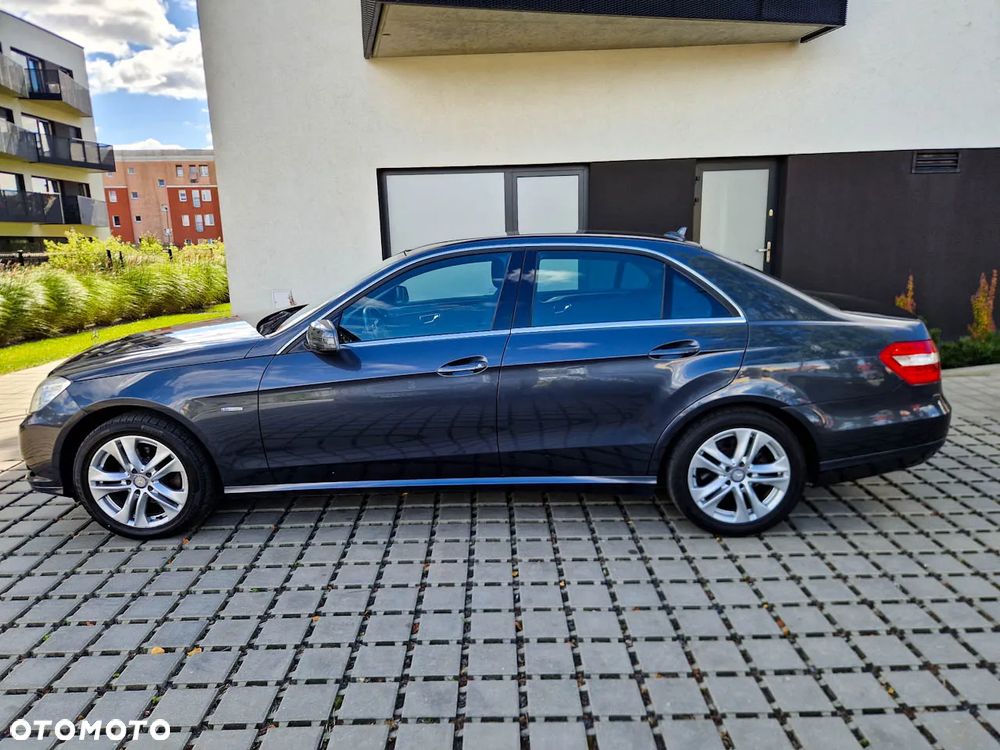 Mercedes-Benz Klasa E 200 CGI BlueEffICIENCY - 10