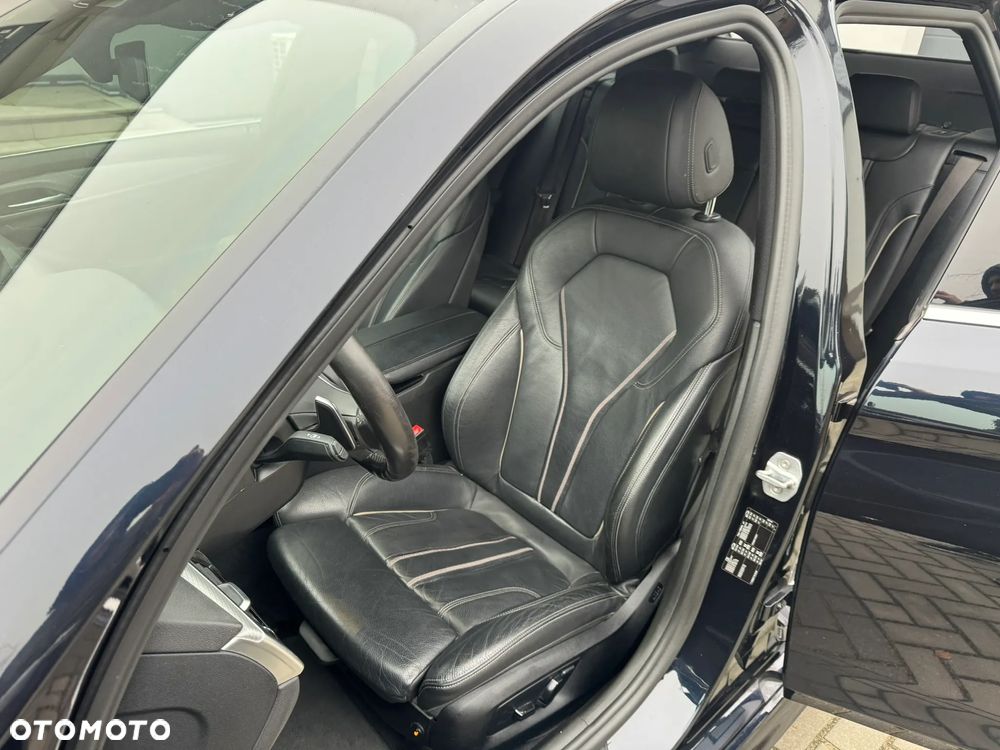 BMW Seria 5 520d M Sport Edition - 17