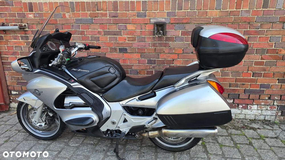 Honda ST - 6