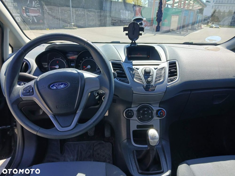Ford Fiesta 1.25 Trend - 10