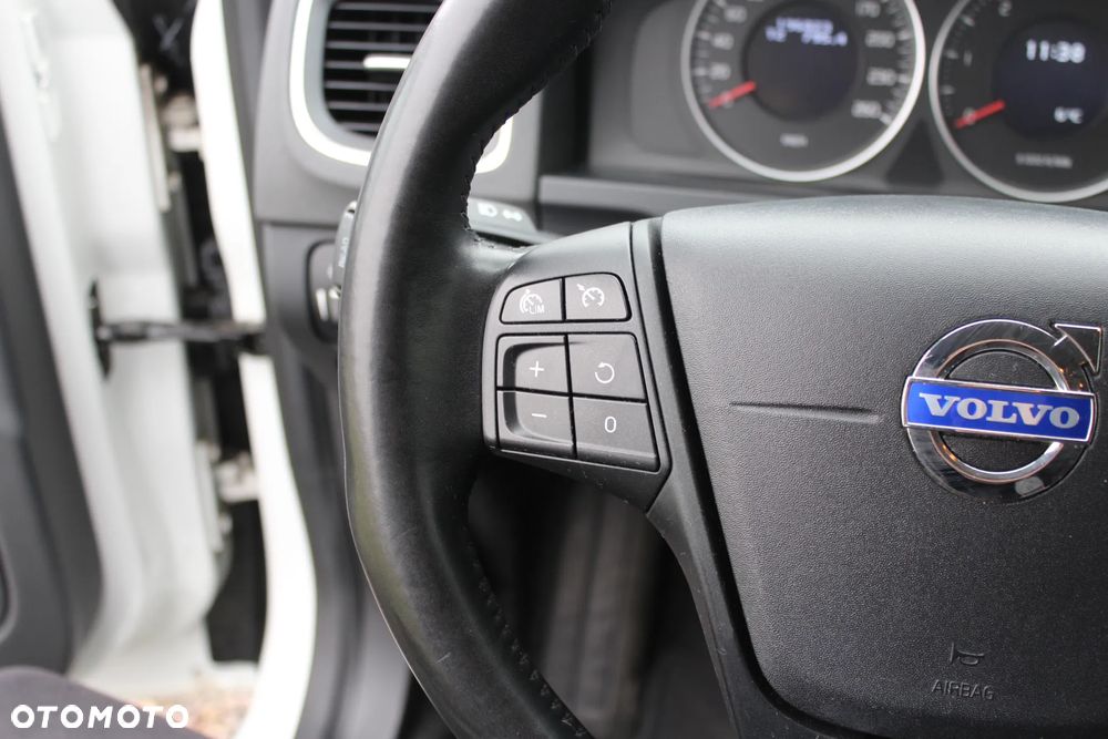 Volvo S60 DRIVe - 24