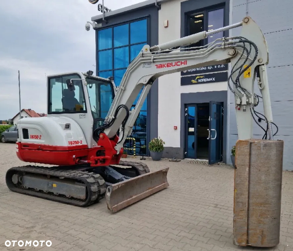 Takeuchi TB 250-2 V3