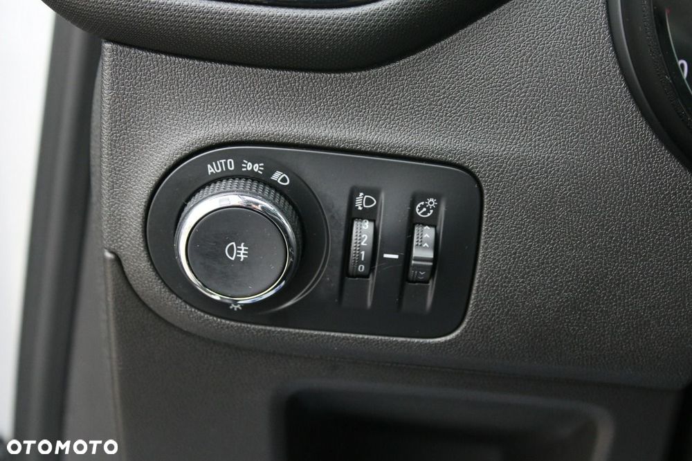 Opel Crossland - 15