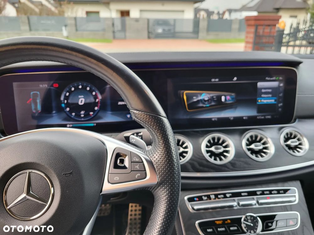 Mercedes-Benz Klasa E 400 Coupe 4-Matic 9G-TRONIC - 26