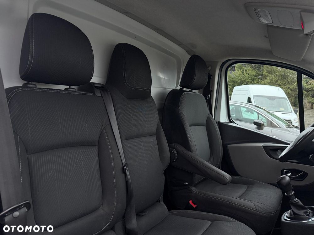 Renault Trafic - 13