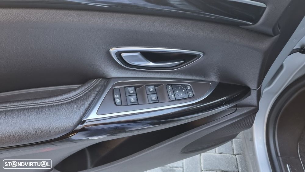 Renault Espace 1.6 dCi Initiale Paris EDC - 19