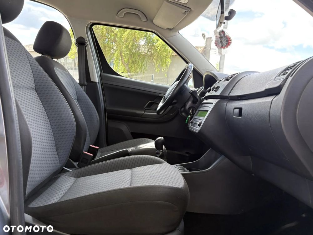 Skoda Roomster 1.4 16V Ambition - 22